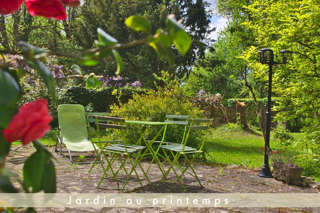 Bed and Breakfast Chez Mamie Et Papi Puynormand Exterior foto